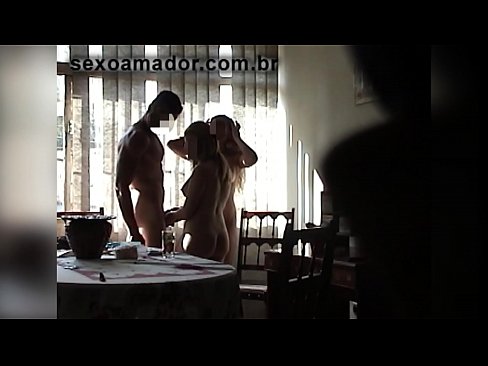 ❤️ Ħbieb sesswali jistiednu raġel ġgant u threesome miegħu ❤ Video tal-ħakk lilna ❤
